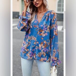 Entro Blue Floral Blouse with Long Sleeves size L
